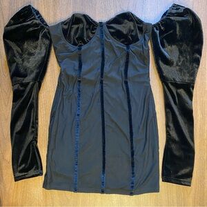 PrettyLittleThing Black Velvet Corset Puff Sleve Mini Dress Size 4 NWT